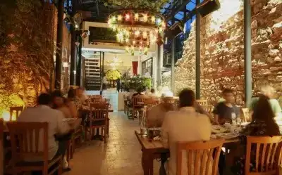 Agora Meyhanesi 1890