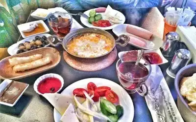 Peynir Ekmek Cafe & Kahvaltı