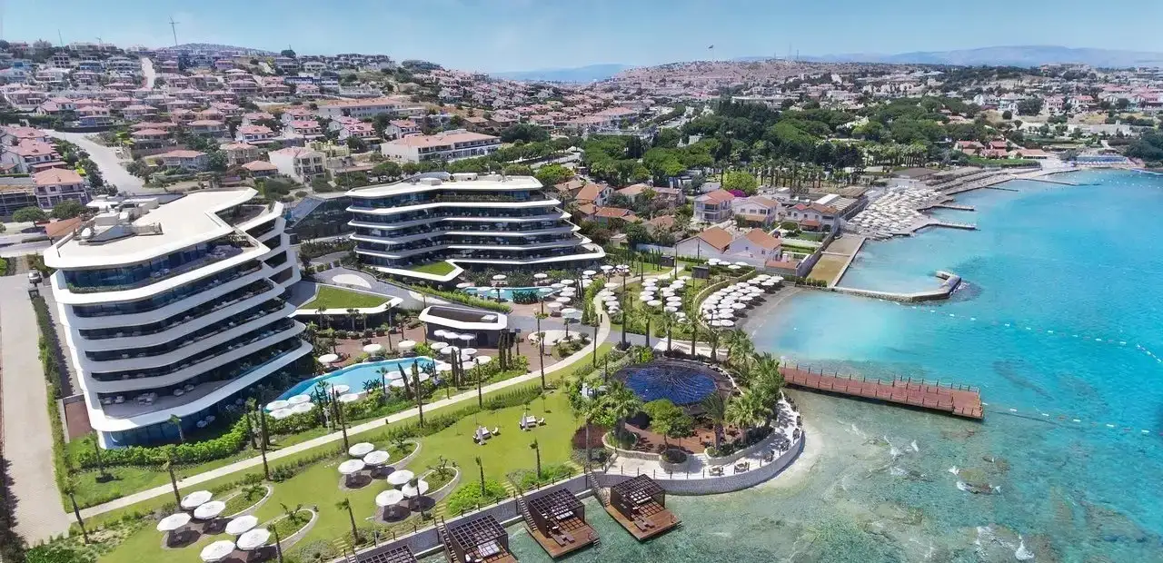 Reges a Luxury Collection Resort & Spa