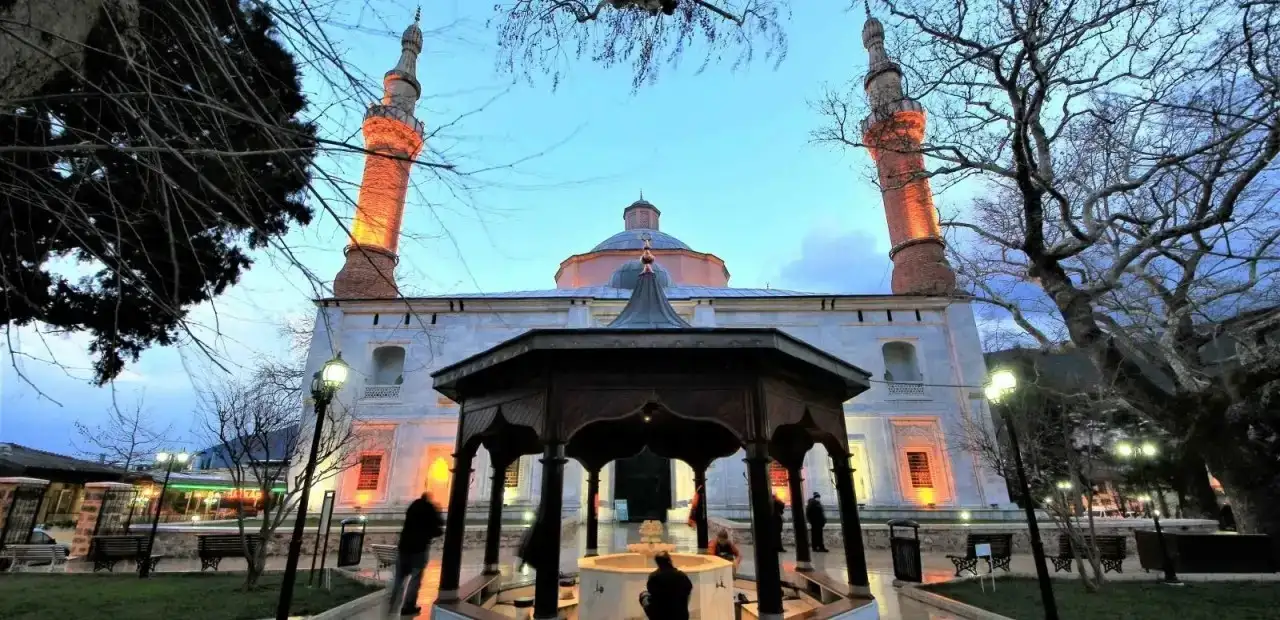 Yeşil Cami