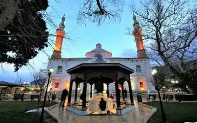 Yeşil Cami
