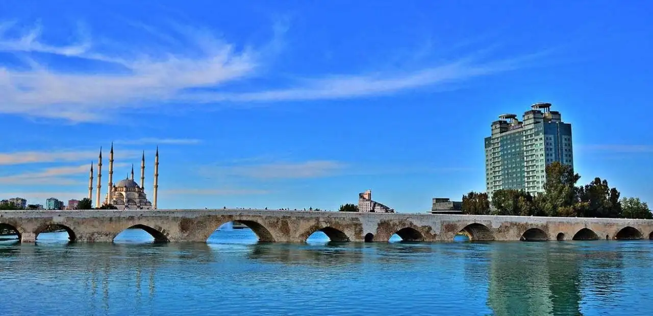 Adana Taş Köprü