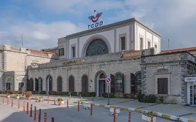 Alsancak Tren Garı