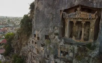 Amintas Kaya Mezarları