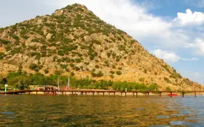 Aspat Koyu ve Plajı
