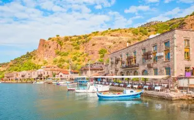 Assos Kamp Alanları: Assos’ta Kamp Yapabileceğiniz 16 Yer