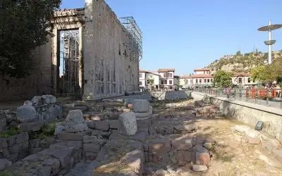 Augustus Tapınağı