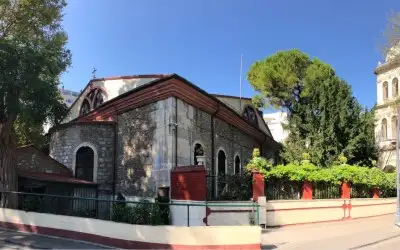 Ayios Panteleimon Rum Ortodoks Kilisesi