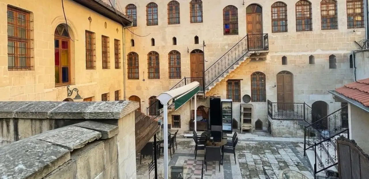 Aynur Hanım Konağı