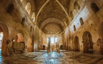 Aziz (St.) Nikolaos Anıt Müzesi (Noel Baba Kilisesi)