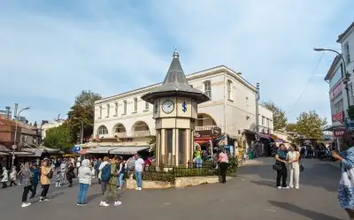 Büyükada Saatli Meydan