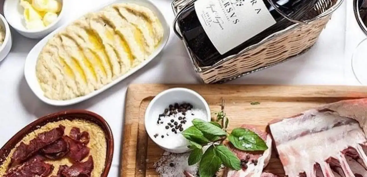 Çağrışan Et Mangal