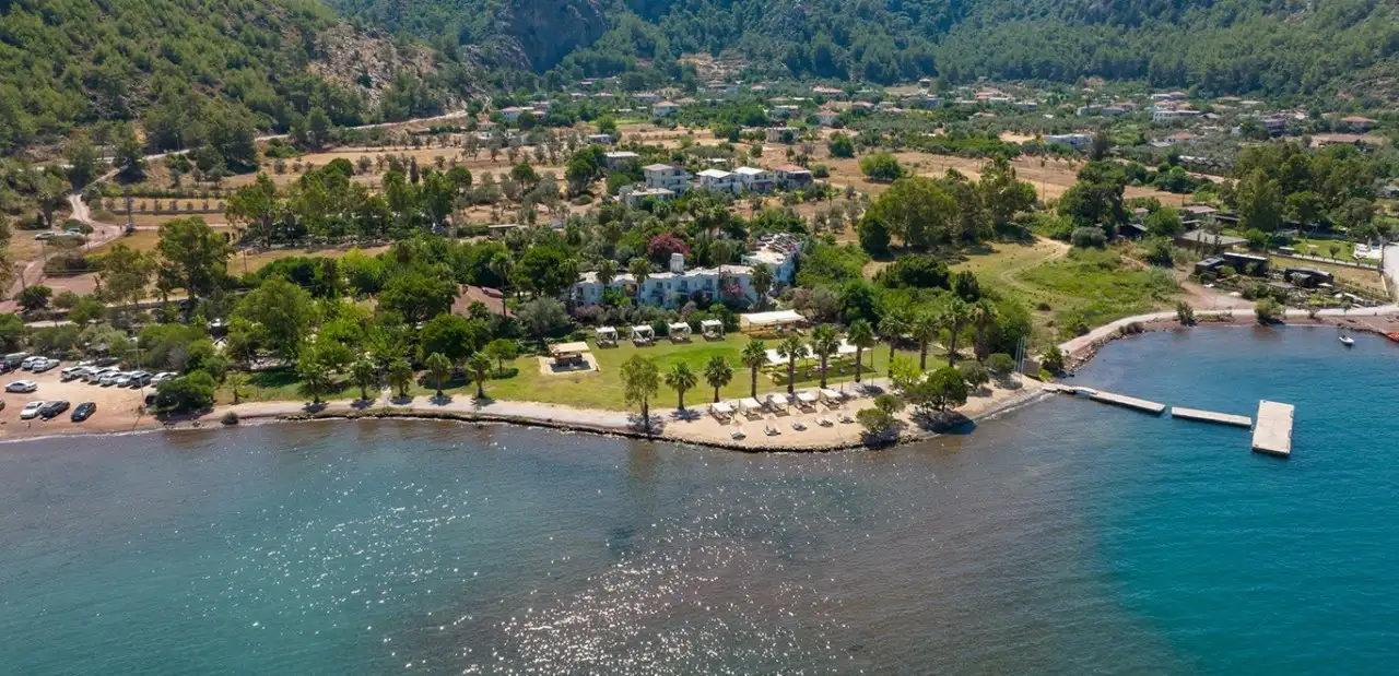 Chillos Beach Hotel
