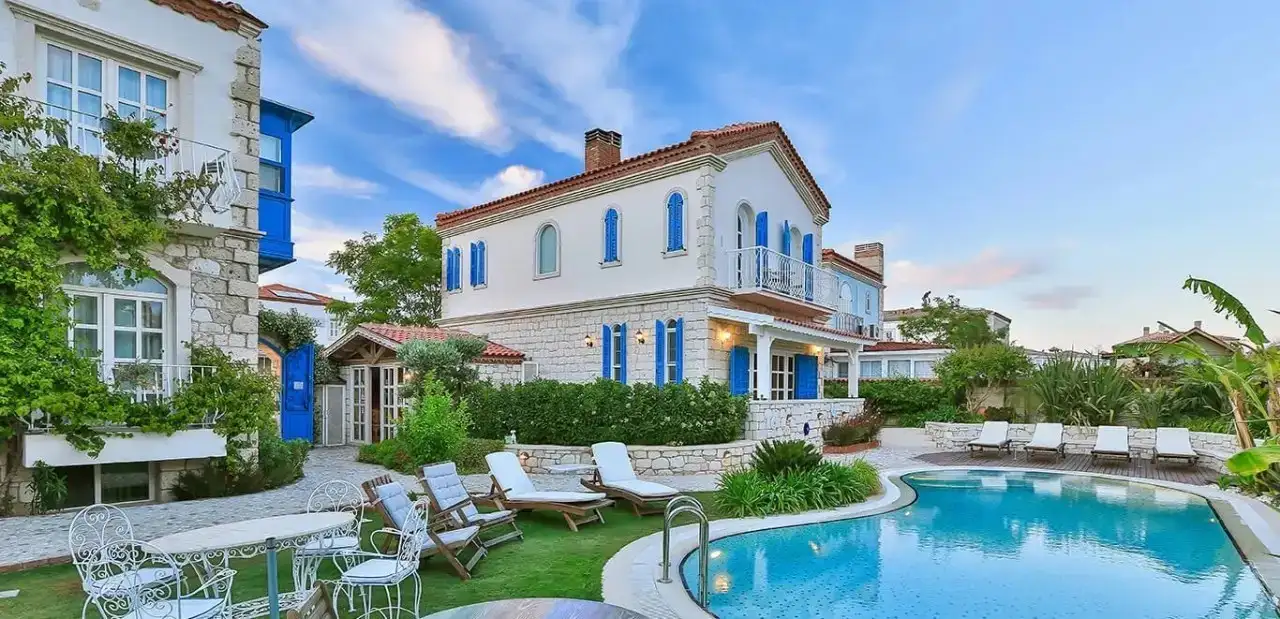 Çeşme En İyi Balayı Otelleri: Çeşme’nin En İyi 10 Balayı Oteli