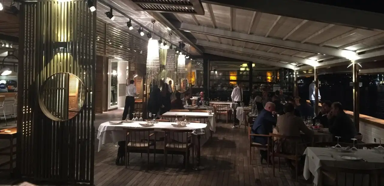 Del Mare Restaurant