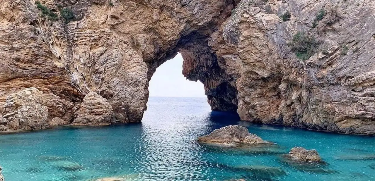 Delikli Koy