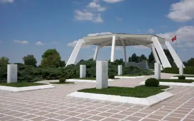 Devlet Mezarlığı Müzesi