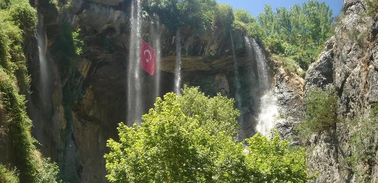 Döngel Mağarası