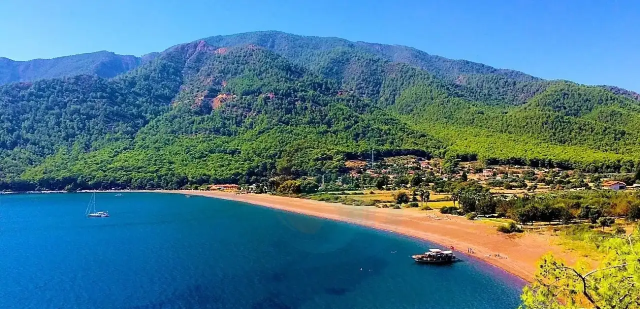 Ekincik Koyu (Plajı)