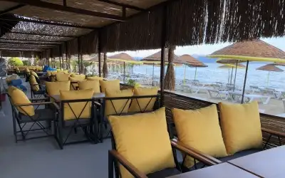 Enjoy Beach Cafe & Restaurant