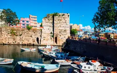 Gelibolu Kalesi ve Piri Reis Müzesi