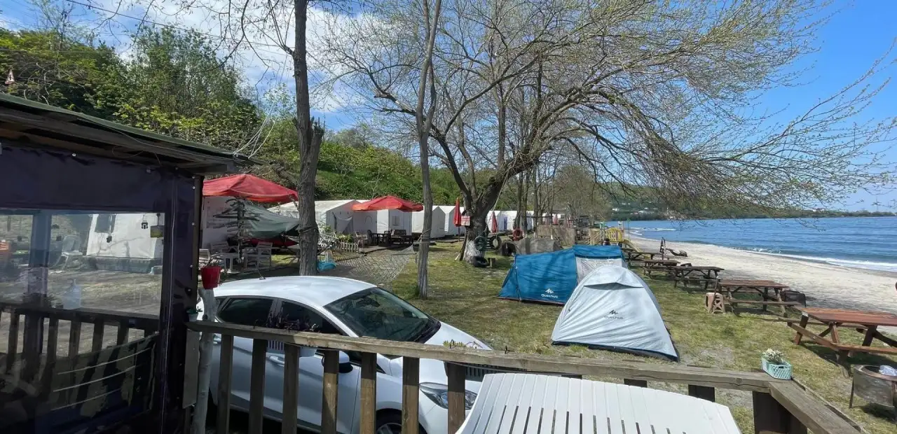 Gölge Camp