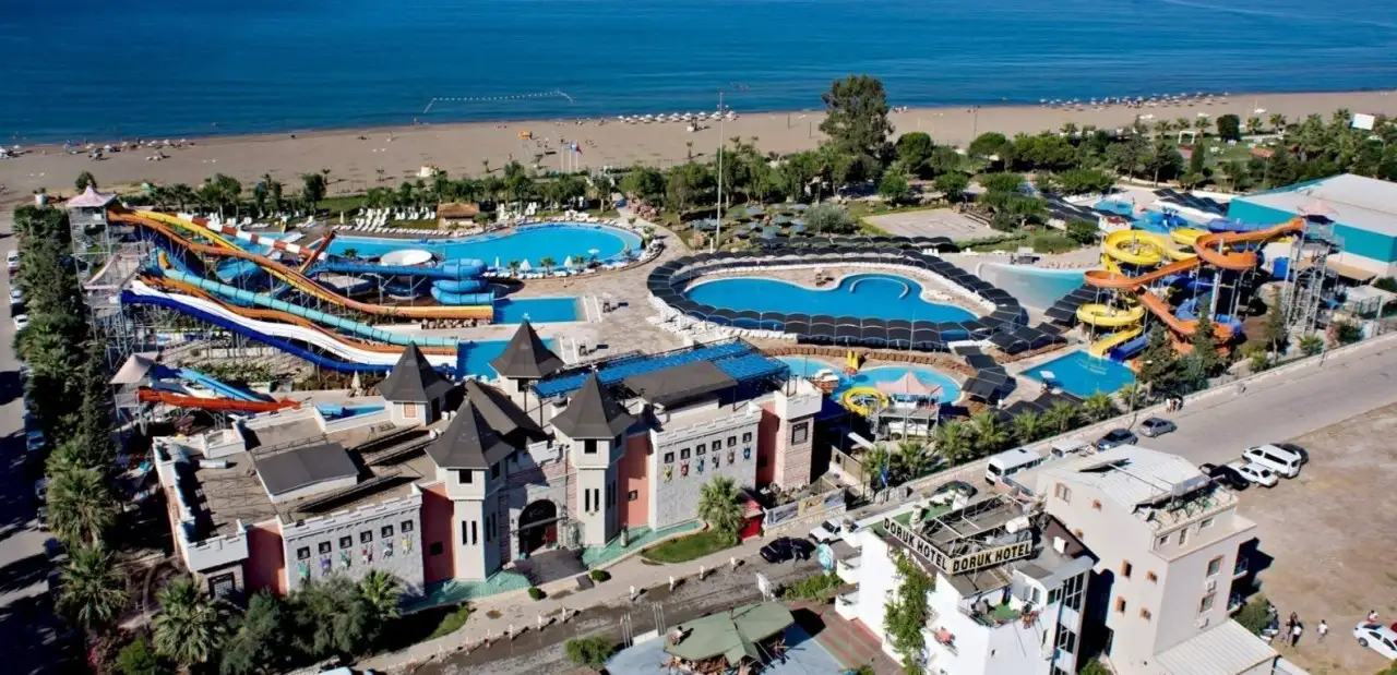Gümüldür Yalı Castle Aquapark