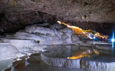 Kaklık Mağarası