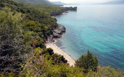 Kalamaki Koyu ve Plajı