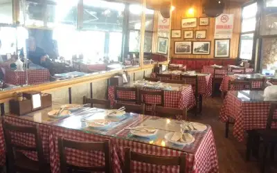 Kale Cafe & Restaurant