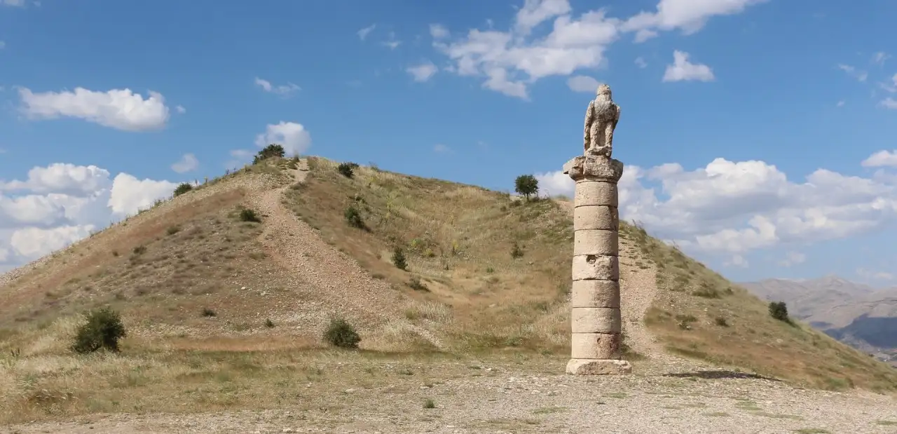 Karakuş Tümülüsü