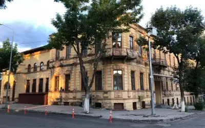 Defterdarlık Binası (Kars)