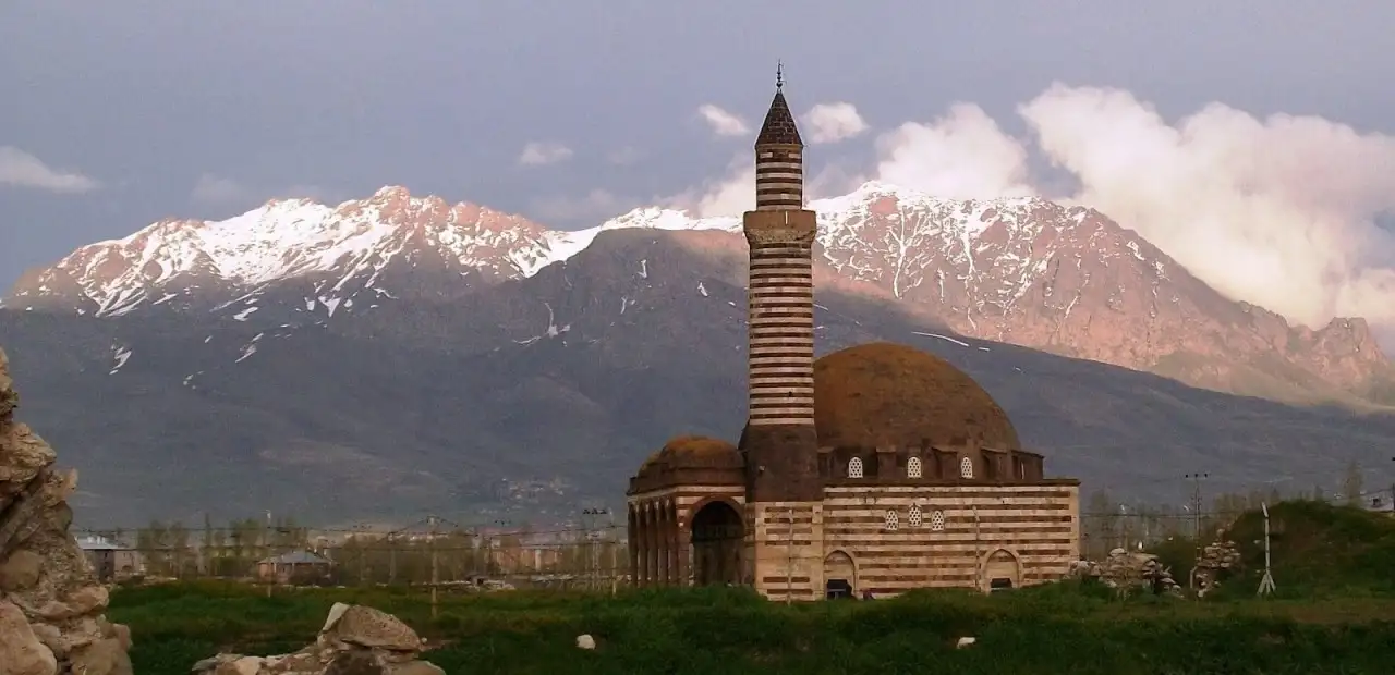 Kaya Çelebi Camii