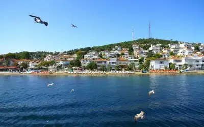 Kınalıada Kumluk Plajı