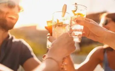 İstanbul'un En İyi Kokteyl Barları: İstanbul'daki En İyi 14 Kokteyl Mekanı