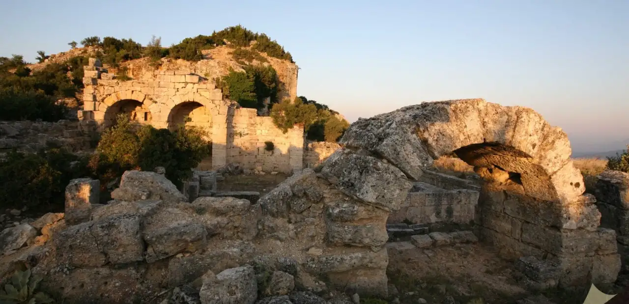 Kremna Antik Kenti