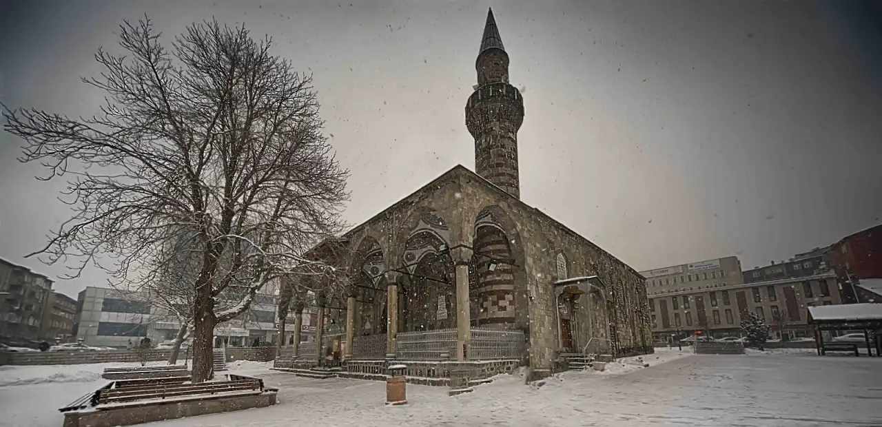 Lala Mustafa Paşa Camii