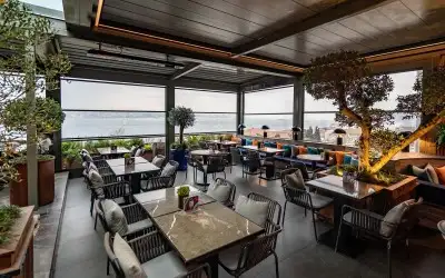 Lulu Lounge