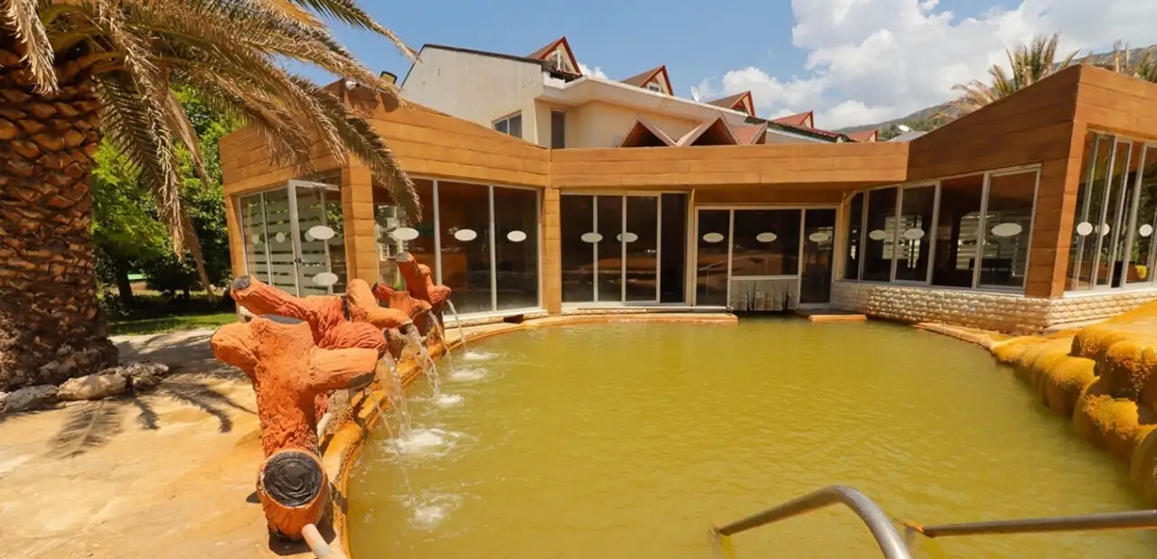 Lycus River Hotel