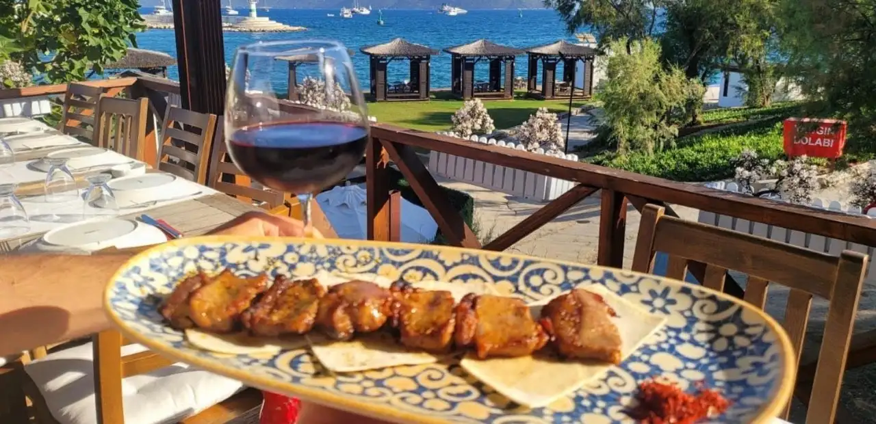 Marina Bistro Neyzar