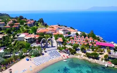 Maya Bistro Hotel Beach
