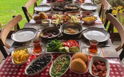 Meşe Yaprağı Restaurant & Cafe