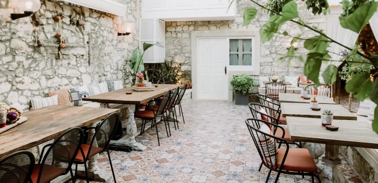 Morisi Avlu Butik Otel