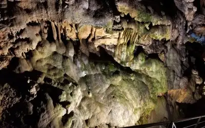 Oylat Mağarası