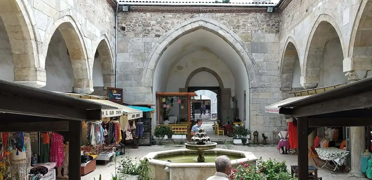 Pervane Medresesi
