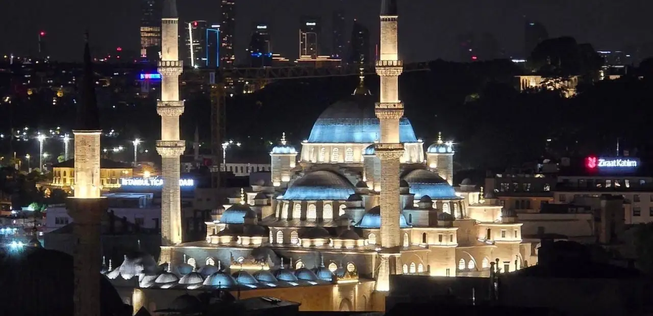 Rüstem Paşa Camii