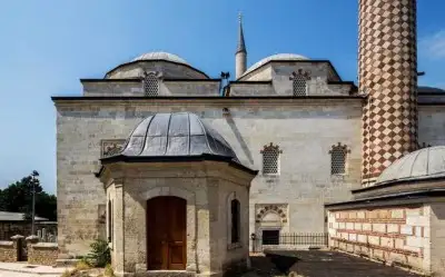 Saatli Medrese