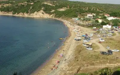 Şahmelek Koyu ve Plajı