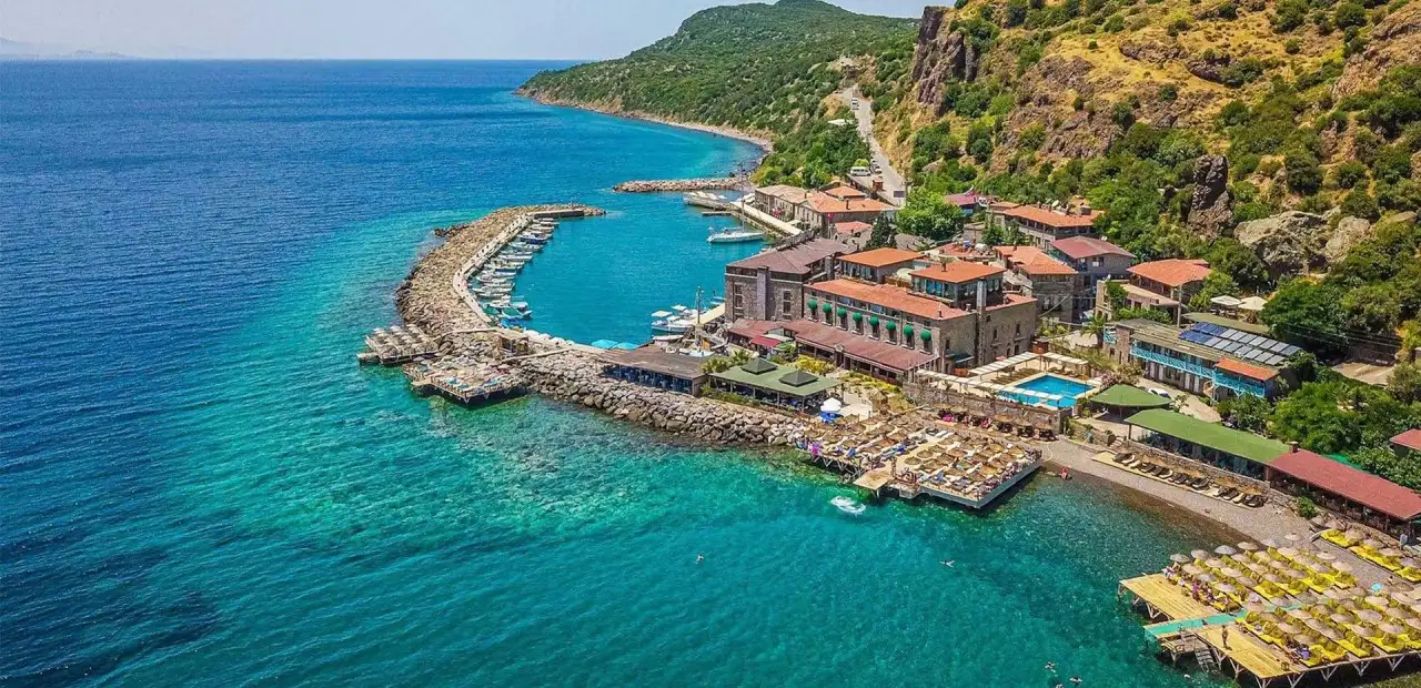 Sivrice Plajı