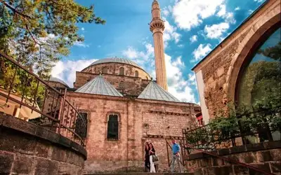 Sultan Divani Mevlevihanesi (Mevlevi Camii)